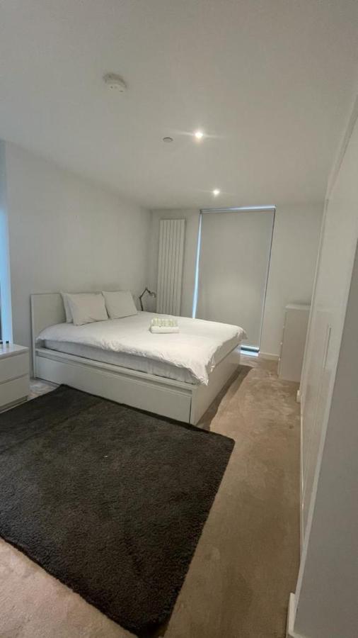 London Docklands Stays - One Bed Apartment Лондон Экстерьер фото
